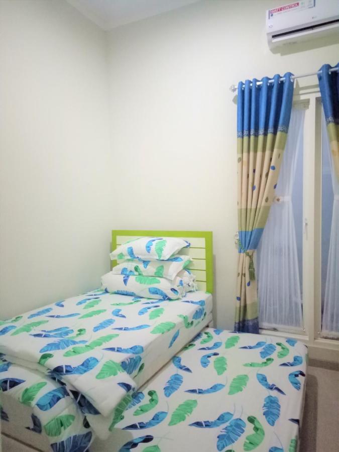 Alysahouse - 2 Bedrooms, Dekat Jtp3 บาตู ภายนอก รูปภาพ